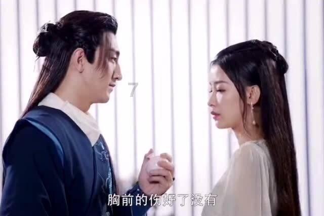 经常熬夜,肝毒积多,多喝菊花茶、绿茶,清肝毒,很简单!