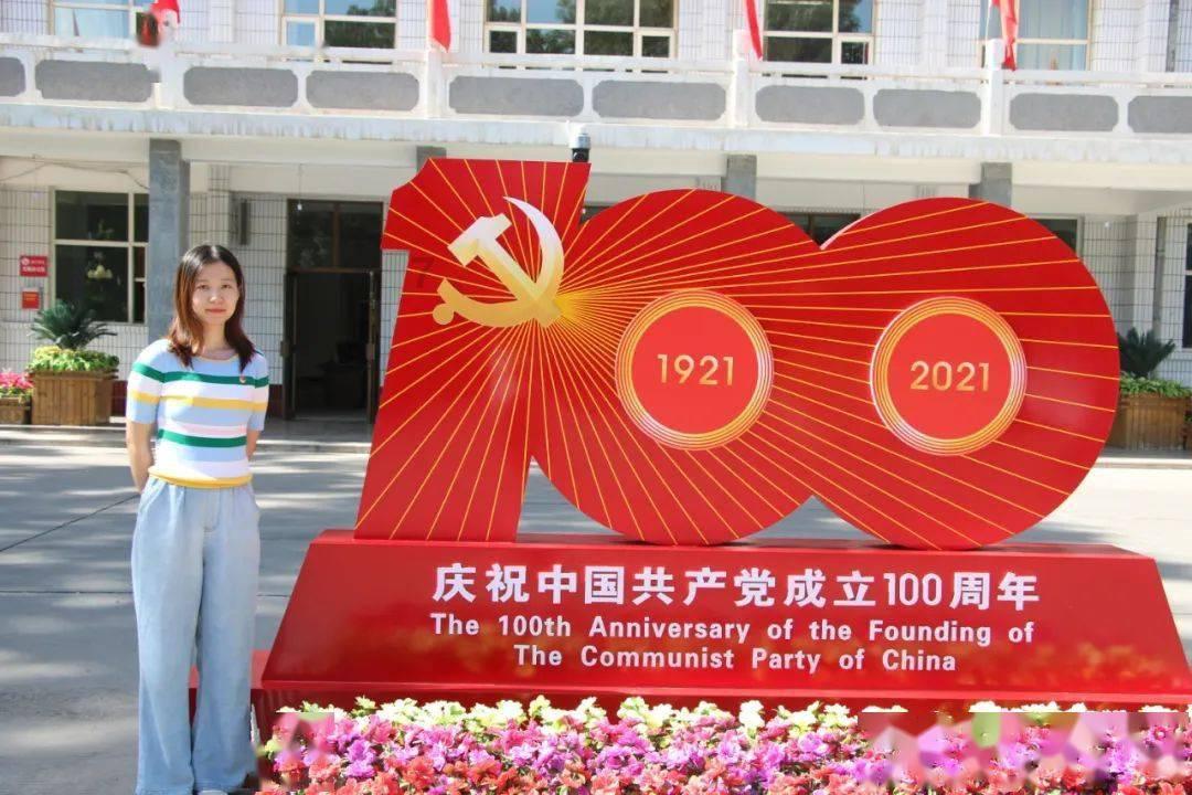 甄嬛传隐藏小细节:华妃吃瓜设计绝妙,圆明园宴会令人细思极恐