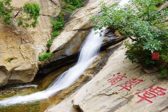 看到宝宝在咬手指,父母要制止吗?蜗牛问答平台,解决您的问题